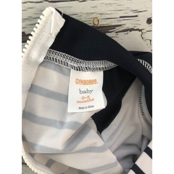 Gymboree baby boys 0-3 months lobster rash guard one piece swim suit - Picture 3 of 3